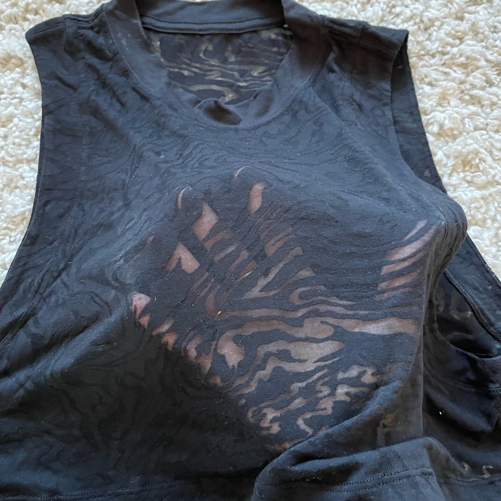 Lululemon crop tank top